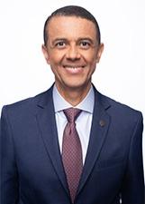 Foto oficial de Charles Santos no TSE