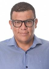 Foto oficial de Luciano Alves no TSE