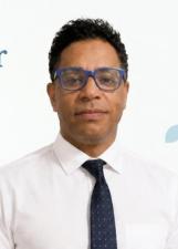 Foto oficial de José Diniz no TSE