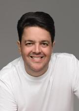 Foto oficial de Thales da Costa no TSE