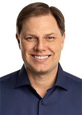 Foto oficial de Lucas Redecker no TSE