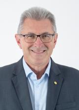 Foto oficial de Heitor Schuch no TSE