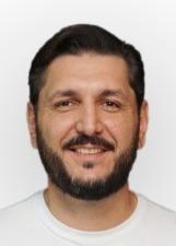 Foto oficial de Lucas Follador no TSE