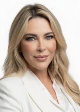 Foto oficial de Adriana Sousa no TSE