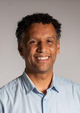 Foto oficial de Prof. Fernando Oliveira no TSE