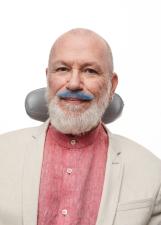 Foto oficial de Tuca Munhoz Bigode Azul no TSE