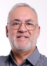Foto oficial de Carlos Pires no TSE