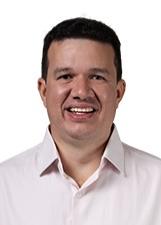 Foto oficial de Rafael do Dr Gismar Gomes no TSE