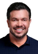Foto oficial de Acácio Favacho no TSE