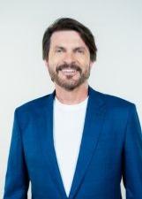 Foto oficial de Claudio Abrantes no TSE