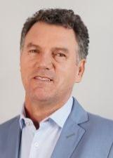 Foto oficial de Iolando no TSE