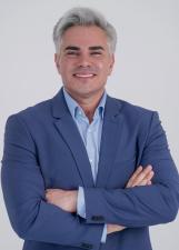 Foto oficial de Iure Castro no TSE